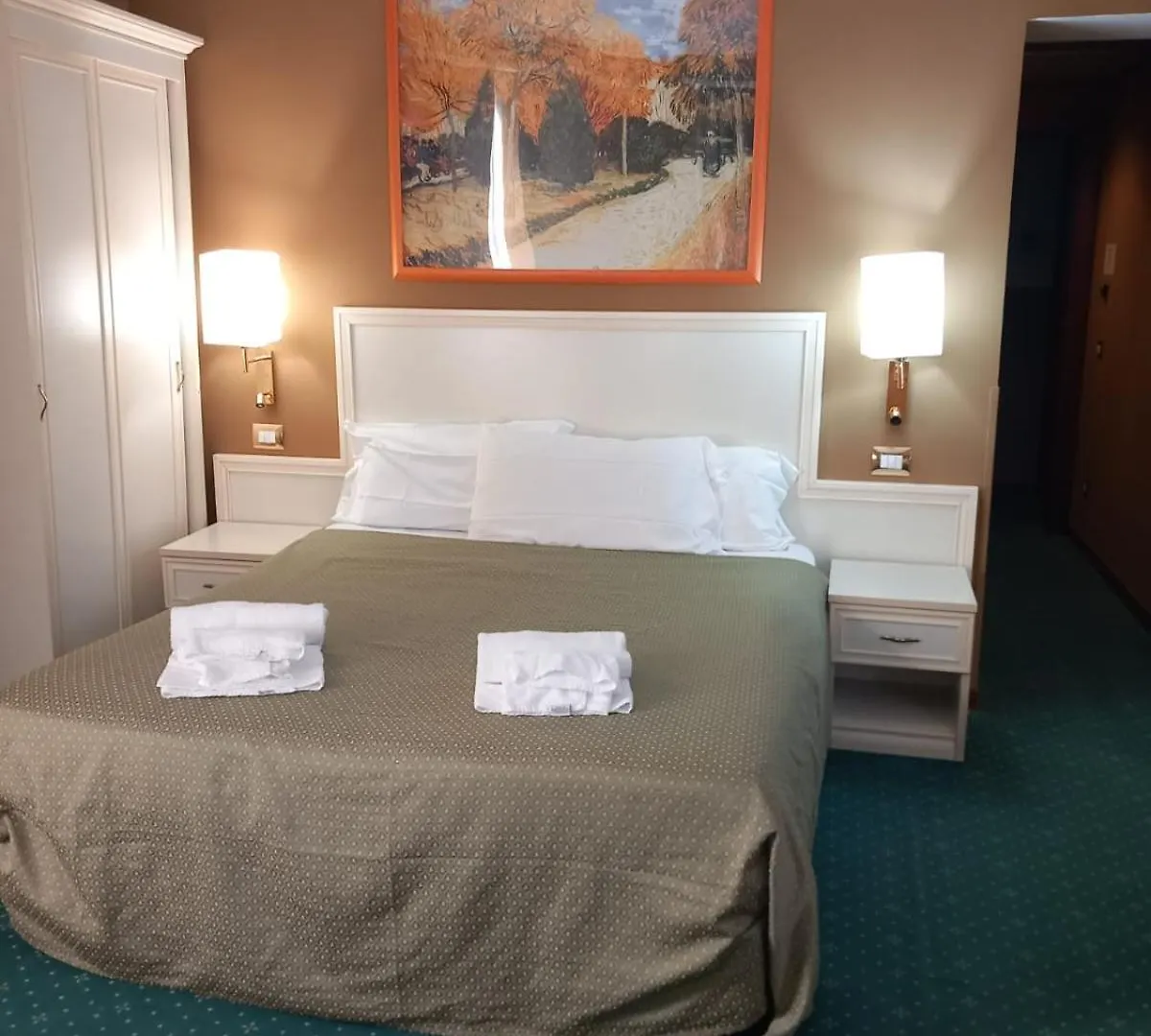 Cervara Park Hotel Rome 4*,