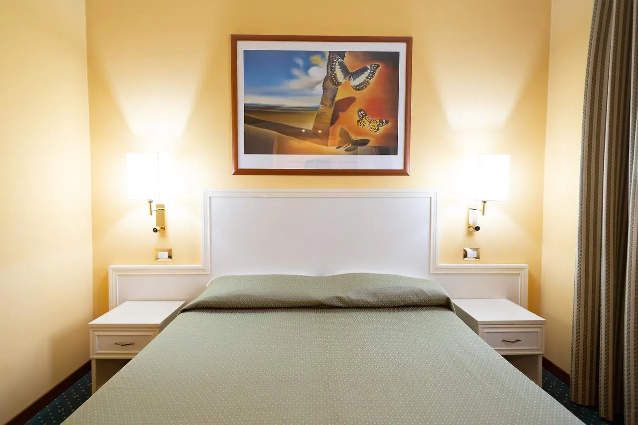Cervara Park Hotel Rome 4*,